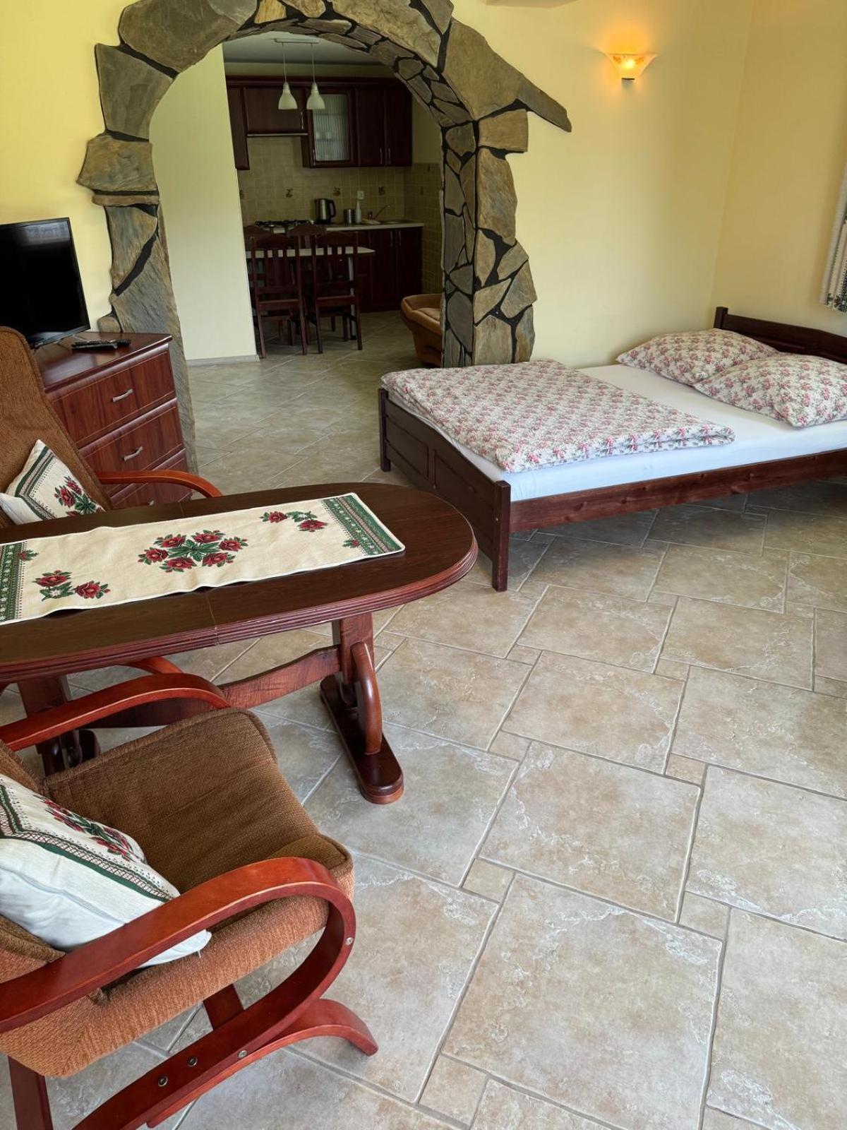 Apartment I